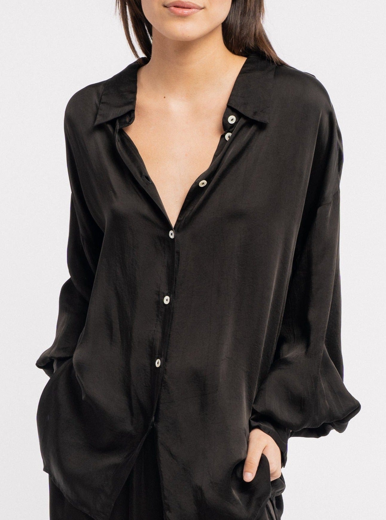 Museo Button Up