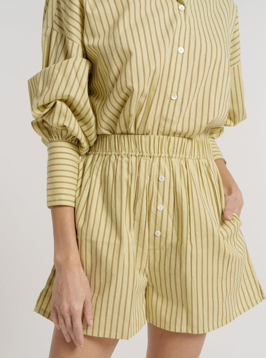 Easy Short